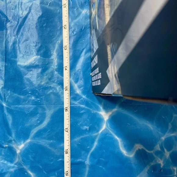 Pokémon 1/10 Scale Pikachu  Light FX Collector’s 13” Statue - BNIB - Very Epic - Picture 5 of 13